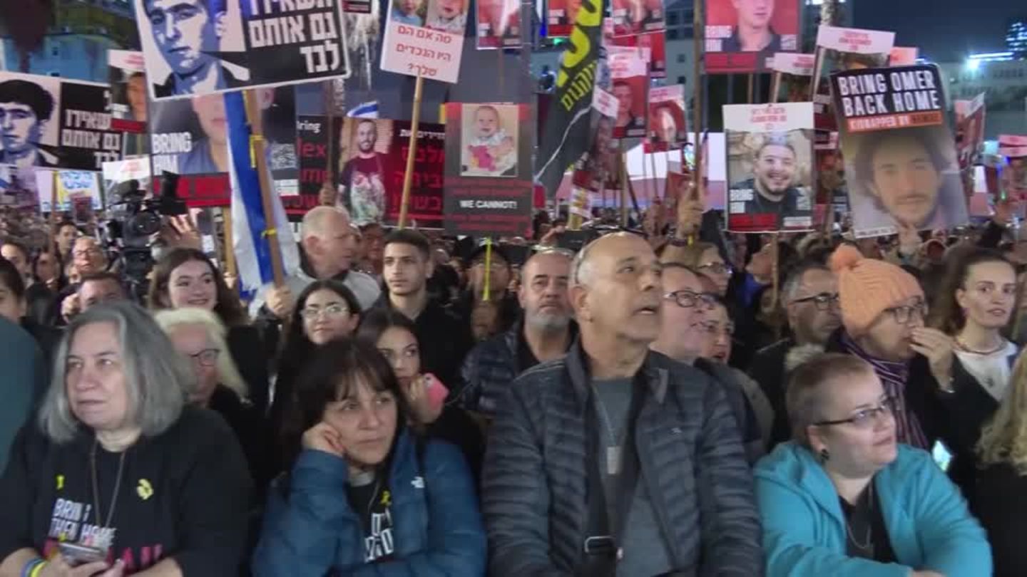 Video: Tausende Demonstranten fordern Rücktritt Netanjahus