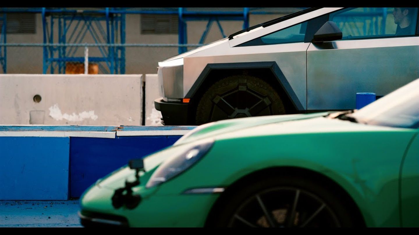 Tesla Cybertruck Porsche