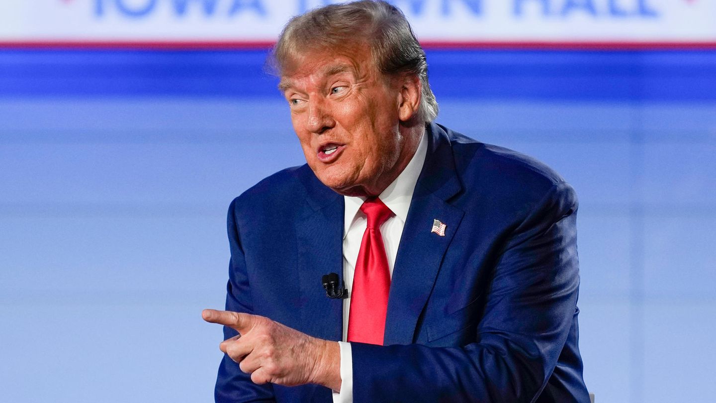 Belässt er es im Falle bei einer Wiederwahl bei nur einer Amtszeit? Ex-Präsident Donald Trump liebäugelt mit deutlich mehr – und würde damit gegen die US-Verfassung verstoßen.