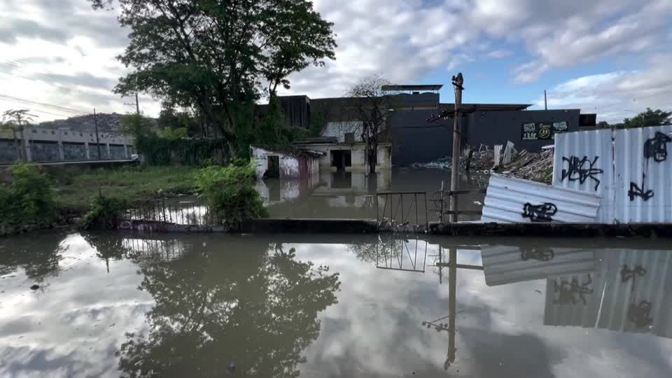 Video: Brasilien: Tote bei Überschwemmungen