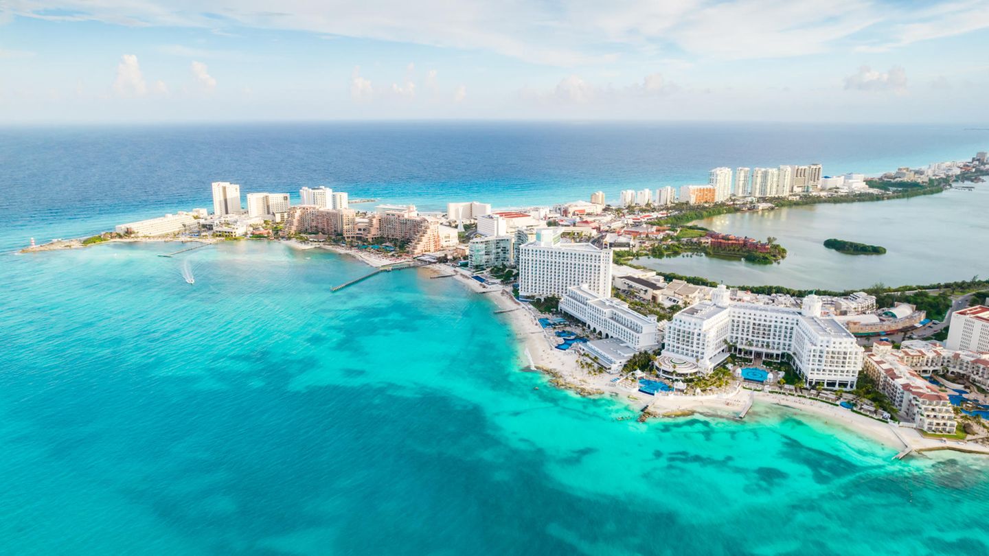 Platz 7: Cancun, Mexiko Küste mit türkisfarbenem Wasser