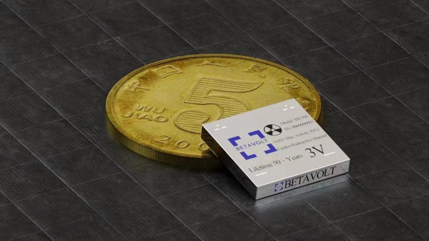 Die Nuklear-Batterie ist laut Hersteller Betavolt kleiner als eine Münze