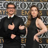 Pedro Pascal, Hauptdarsteller aus "The Last of Us", mit seiner Schwester Lux Pascal