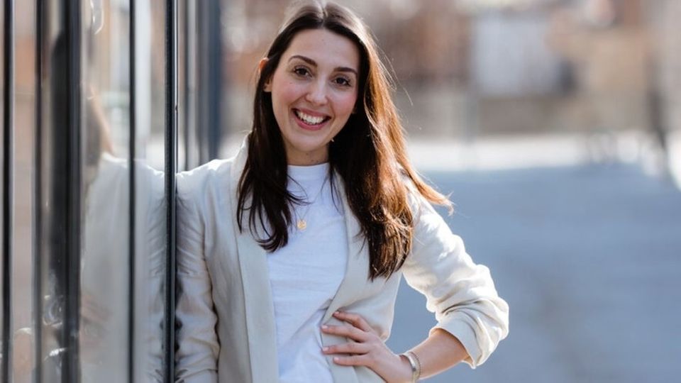 Finanz- und Versicherungsexpertin Hava Misimi