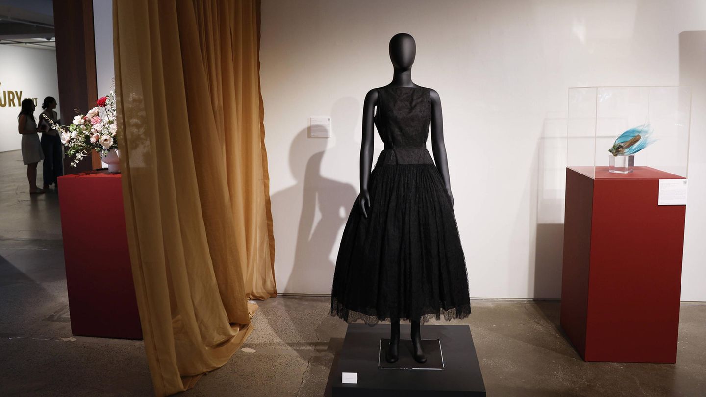 Versteigerung von Michelles Kleid