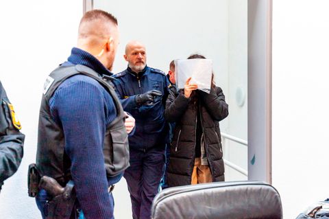 Schahraban K. B. auf dem Weg in den Gerichtssaal in Ingolstadt