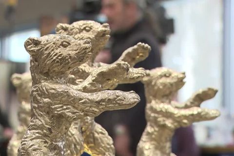 Video: "Das Leben geht weiter" - Berlinale-Duo besucht Bären-Produktion zum letzten Mal
