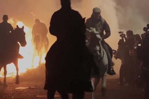 Video: Spanien:  "Las Luminarias" zu Ehren des Heiligen Antonius