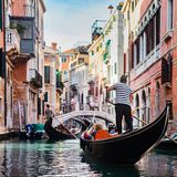 Gondel in den Kanälen von Venedig