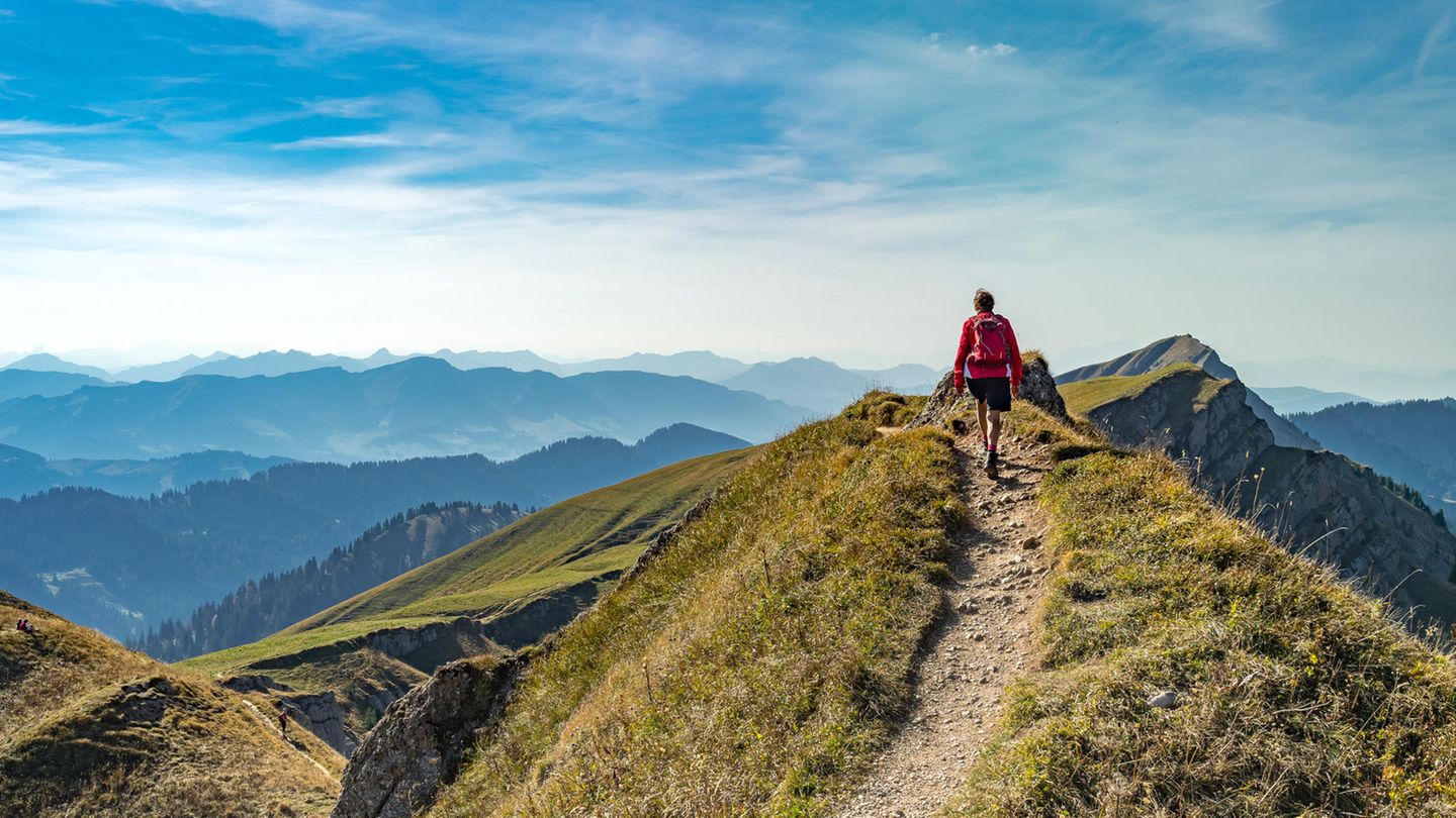 Viele Menschen verbringen ihren Urlaub mittlerweile am liebsten in der Natur...