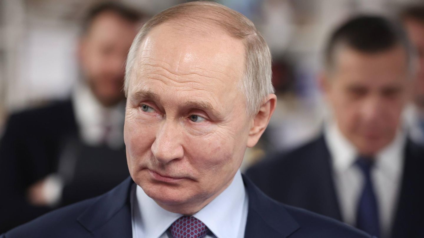 Harte Repressionen: Stellt sich im März zur Wiederwahl: Russlands Präsident Wladimir Putin Stellt sich im März zur Wiederwahl: Russlands Präsident Wladimir Putin