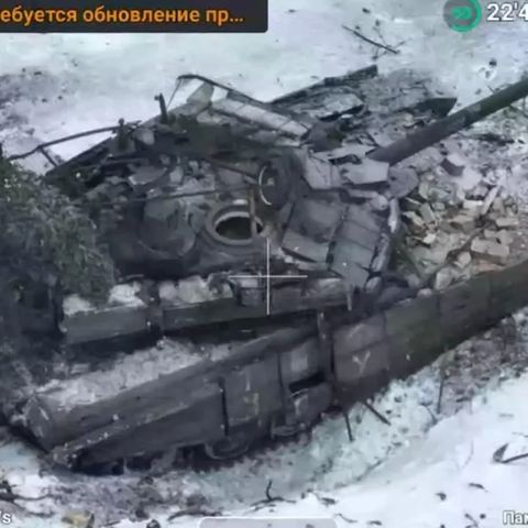 Der zerschossene T90 nach dem Kampf