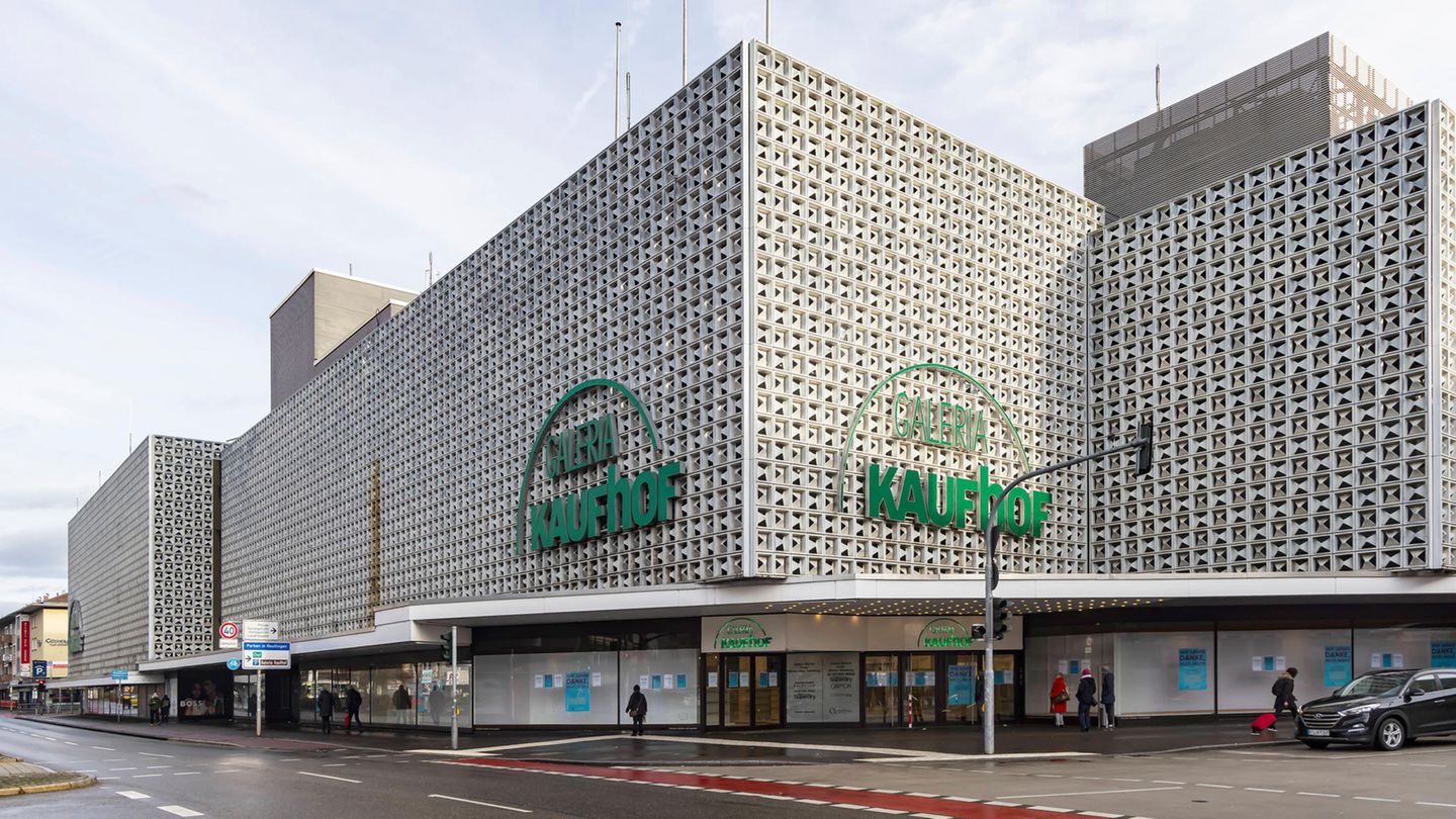 Galeria Karstadt Kaufhof: How often can a company go bankrupt?