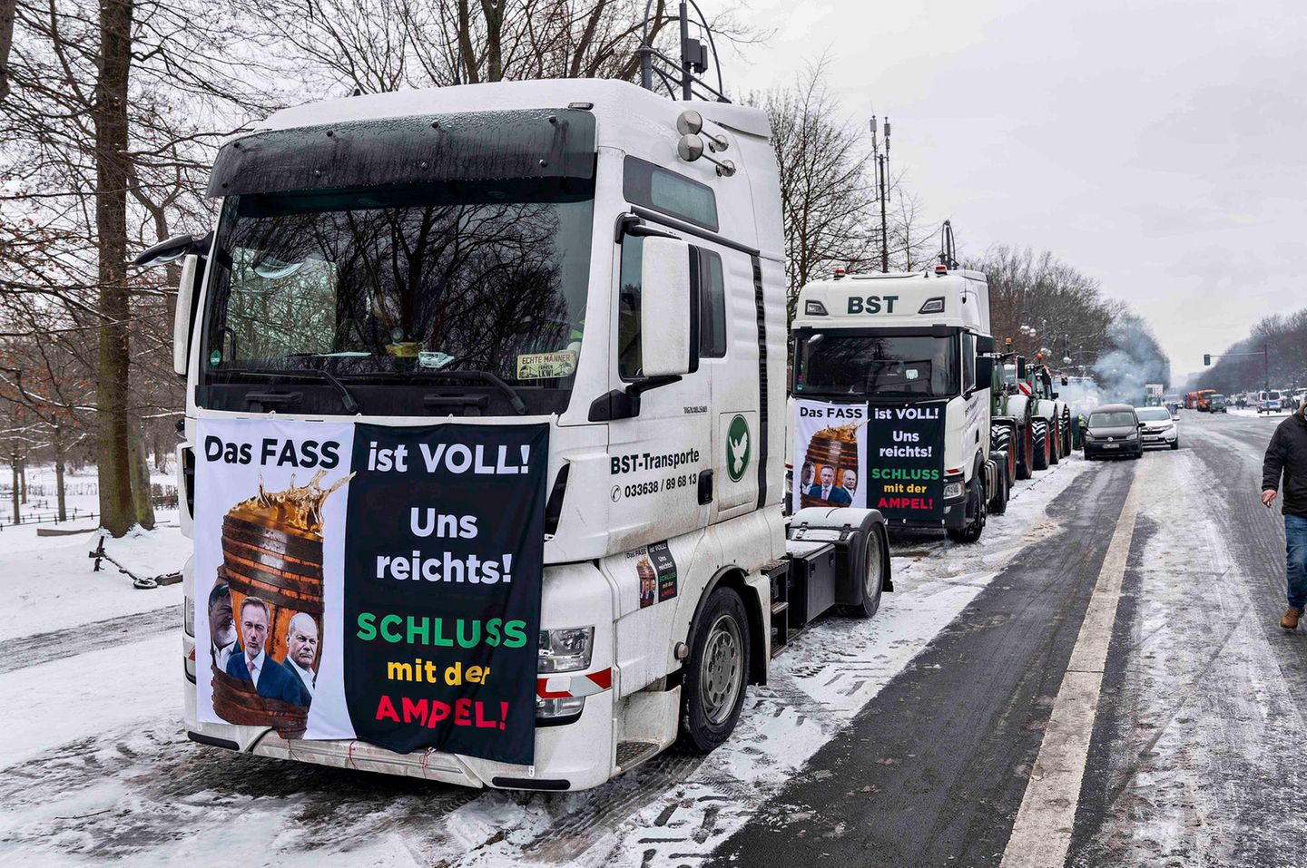 LKW's Protestieren in Berlin gegen die Ampel regierung