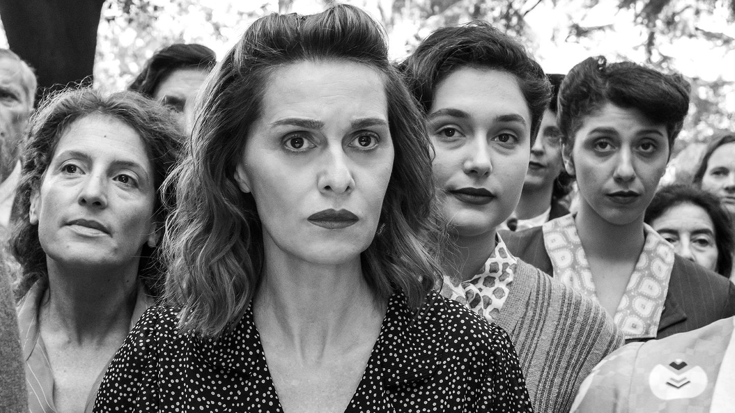 Domestic violence: The biggest cinema hit in years – a black and white film moves Italy