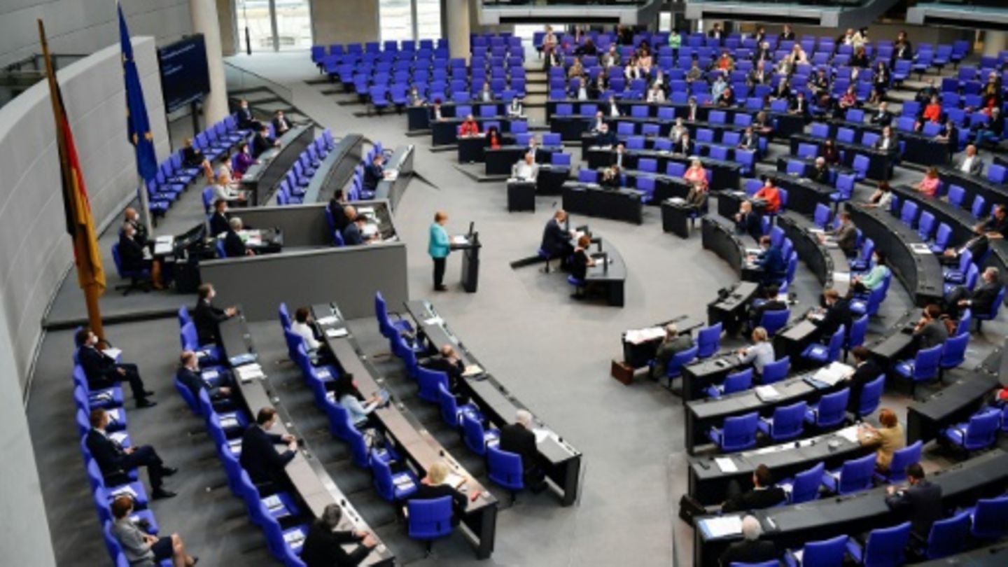 Bundestag beschließt Reform des Staatsangehörigkeitsrechts