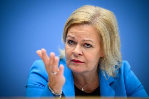 Bundesinnenministerin Nancy Faeser (SPD) hält ein AfD-Verbot für unrealistisch