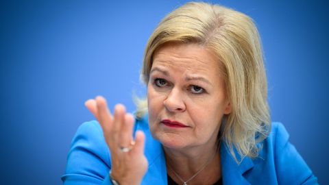 Bundesinnenministerin Nancy Faeser (SPD) hält ein AfD-Verbot für unrealistisch