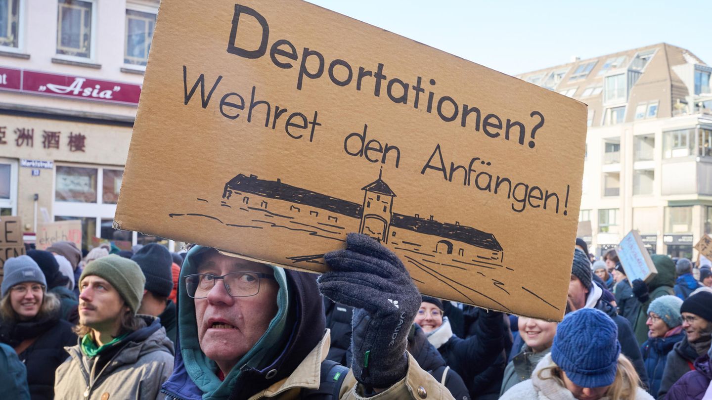 Demonstriert wurde auch in Koblenz. Dort waren es 5000 Menschen