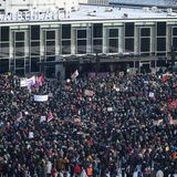 In Kassel versammelten sich nach Polizeiangaben rund 12.000 Menschen
