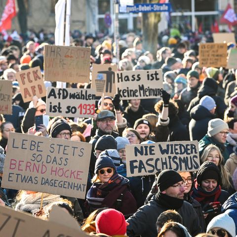 Halle an der Saale meldete 16.000 Menschen auf der Straße