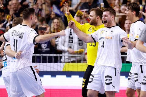 Jubel bei der Handball-EM nach dem Sieg der DHB-Auswahl am Montag gegen Ungarn