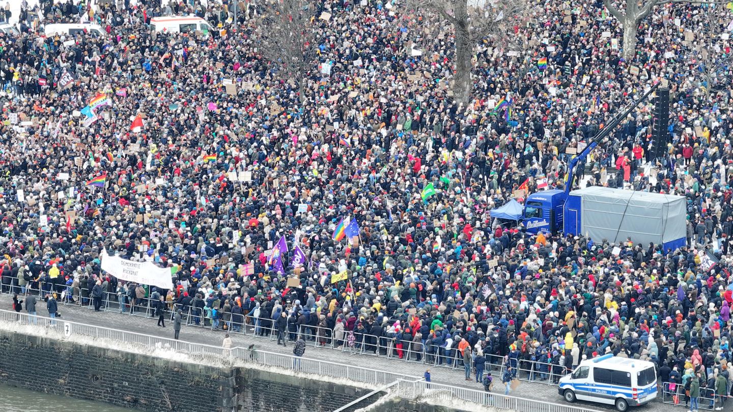 Proteste Gegen Rechts: Bilder Der Demonstrationen | STERN.de