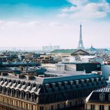 In diesem Jahr finden die Olympischen Spiele in der Stadt der Liebe statt. Das ist aber bei Weitem nicht der einzige Grund für einen Besuch in Paris. Die französische Hauptstadt ist ein geeignetes Reiseziel für Kulinariker, Kunstliebhaber und all jene, die einfach die legere Lebensart der Franzosen einmal hautnah erleben wollen. 