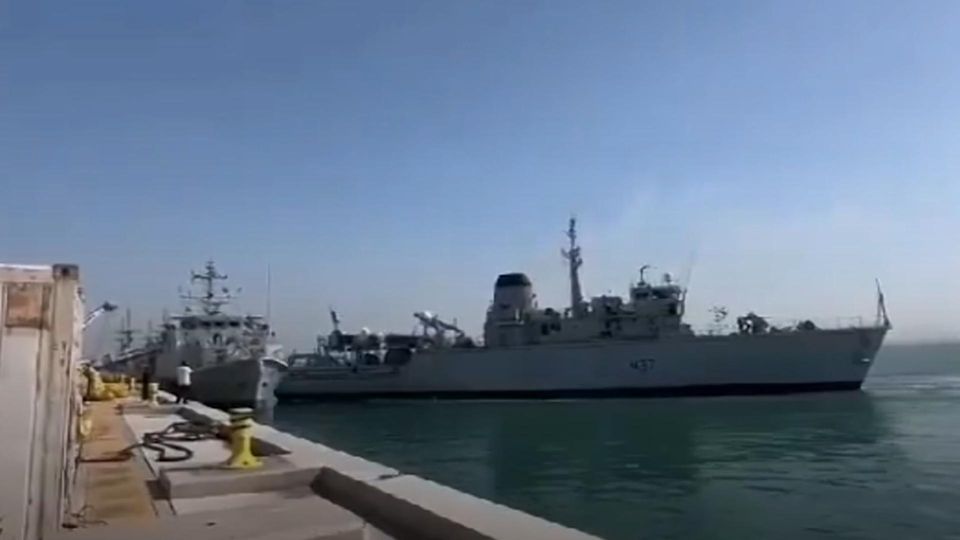 Schiffsunglück: Kriegsschiff-Kollision von britischen Minenräumern in Bahrain
