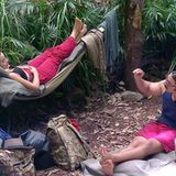 Fabio und Leyla sprechen über das Thema Familienplanung. "So schnell geht es nicht, aber es macht ja schon Sinn, seine guten Gene weiterzugeben", prahlt der 30-Jährige, gewohnt überzeugt von sich. Leyla kann es dagegen gar nicht schnell genug gehen: "Ich bin da voll old school", sagt sie. "Am liebsten wäre ich jetzt auch schon verheiratet und hätte eine Familie." Da gibt es allerdings ein Problem: "Ich hatte mal Gebärmutterhalskrebs und da haben sie ein Stück entfernt", verrät die "Bachelor"-Teilnehmerin.