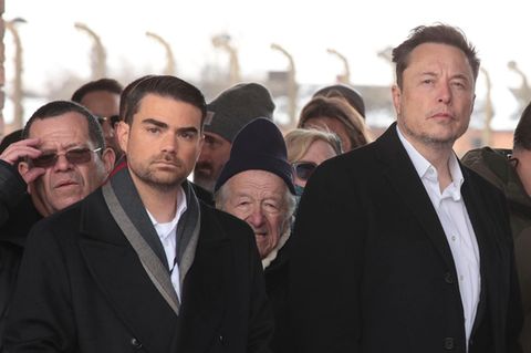 Elon Musk zu Besuch in Auschwitz