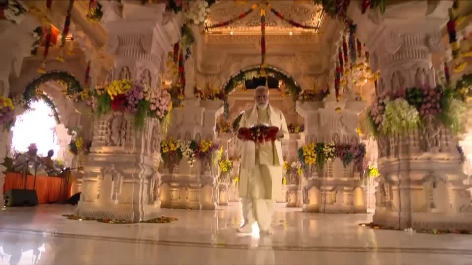 Video: Indien: Einweihung eines umstrittenen Hindutempels Video: Indien: Einweihung eines umstrittenen Hindutempels