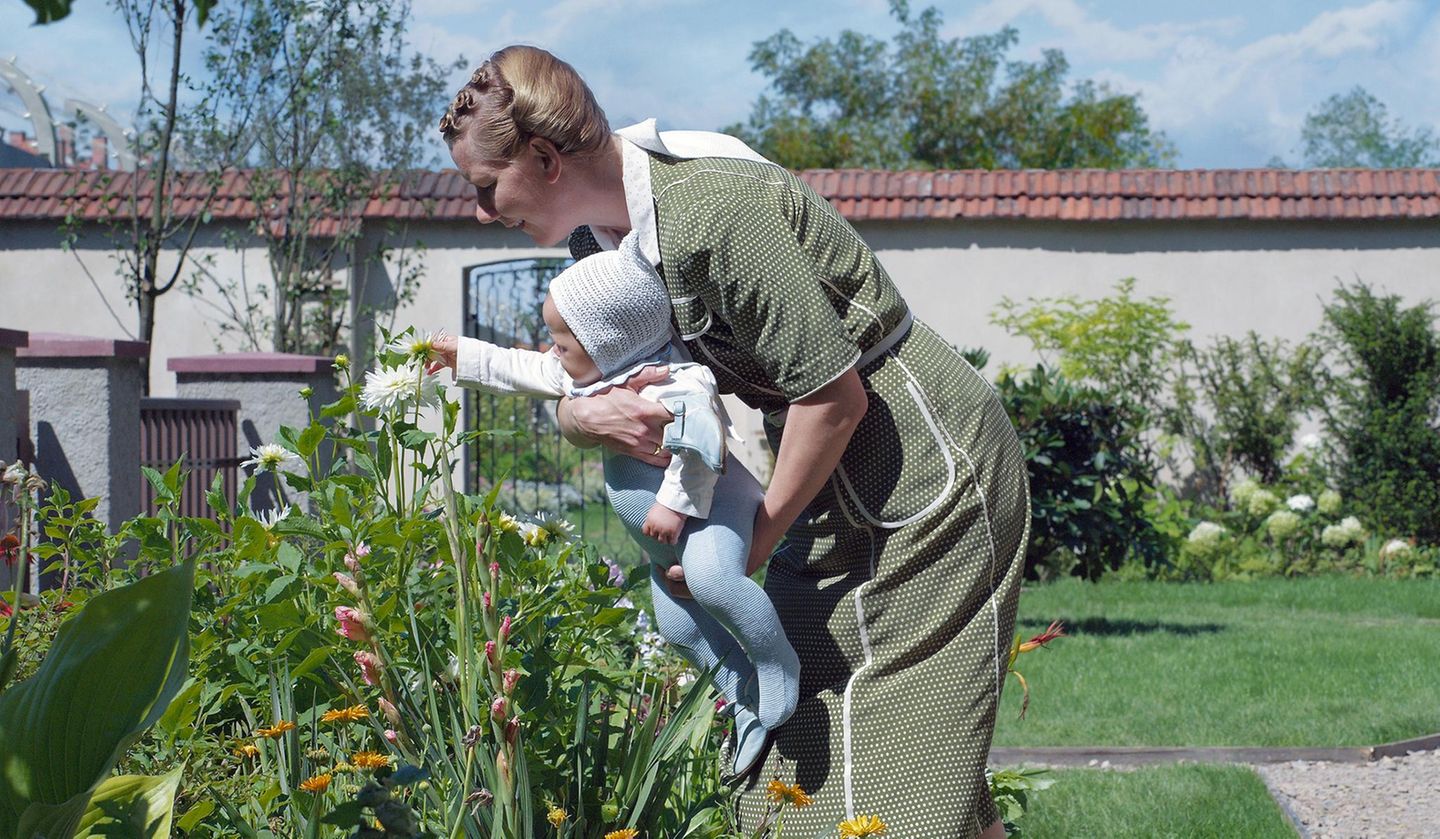 Szenenbild aus "The Zone of Interest", Film mit Sandra Hüller