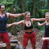 Grund für die Stimmungsaufhellung könnte das gemeinsame Sportprogramm sein, zu dem David Odonkor zuvor seine Mitbewohner ermuntert hat. Fabio Knez, Kim Virginia (M.) und Anya Elsner nehmen daran begeistert teil.