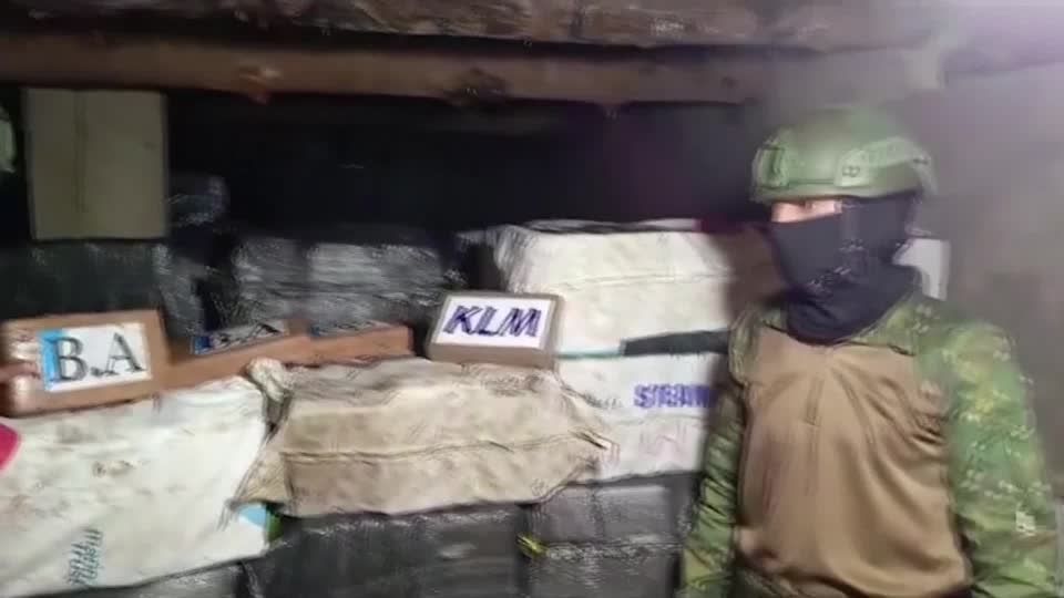 Video: Ecuador: Zwei Tonnen Kokain beschlagnahmt