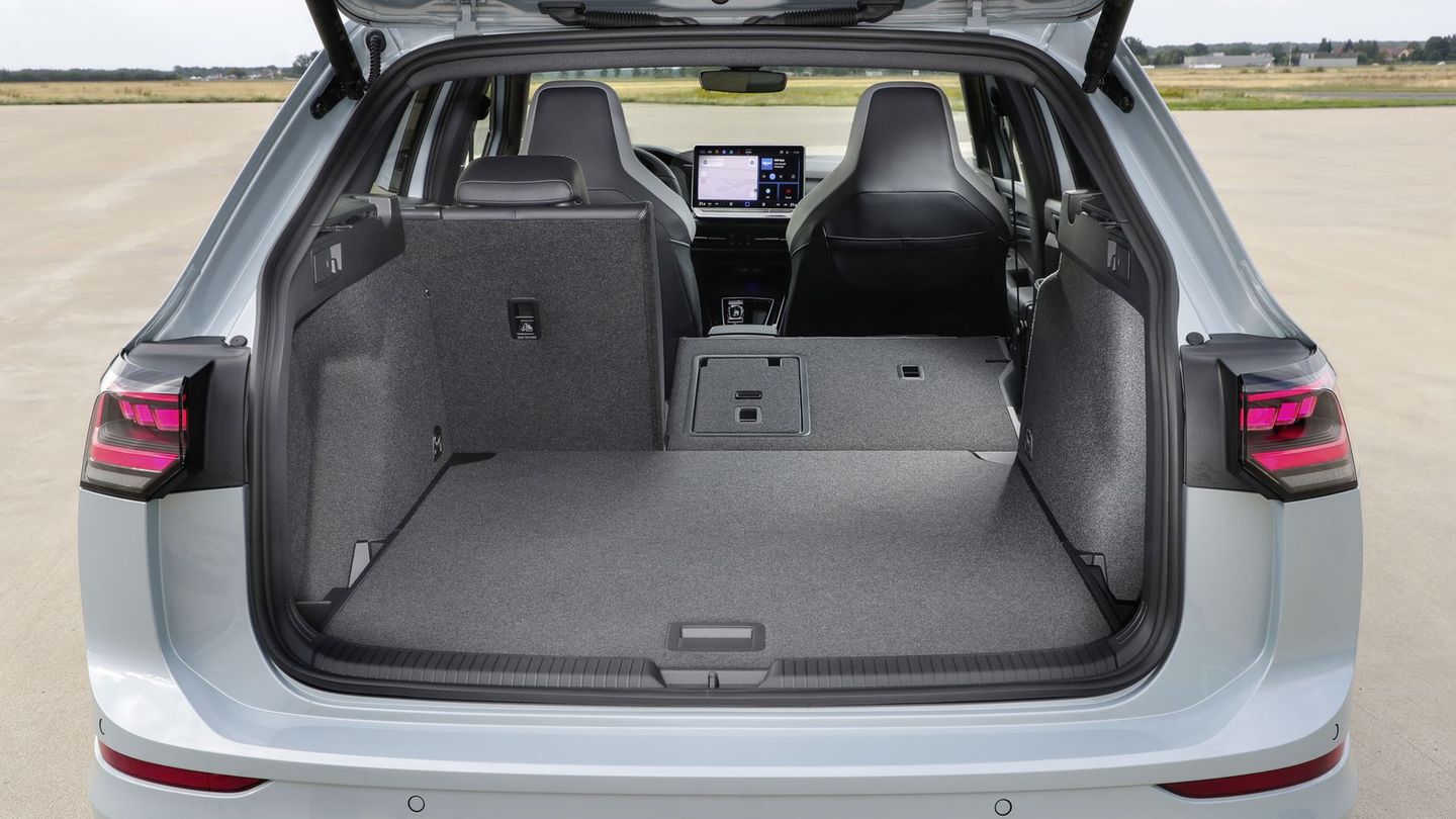 VW Golf 8 Variant