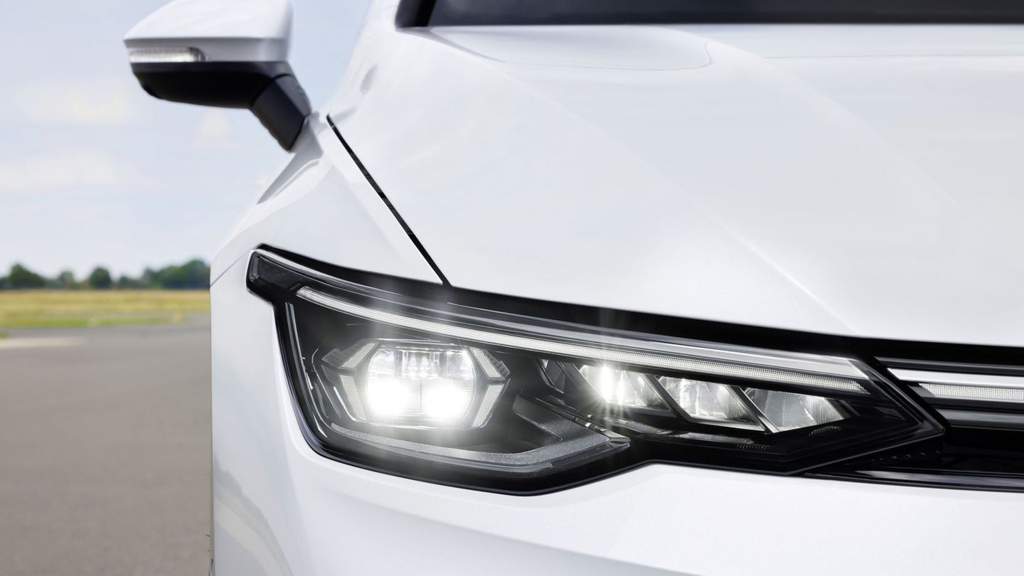 VW Golf 8 eHybrid