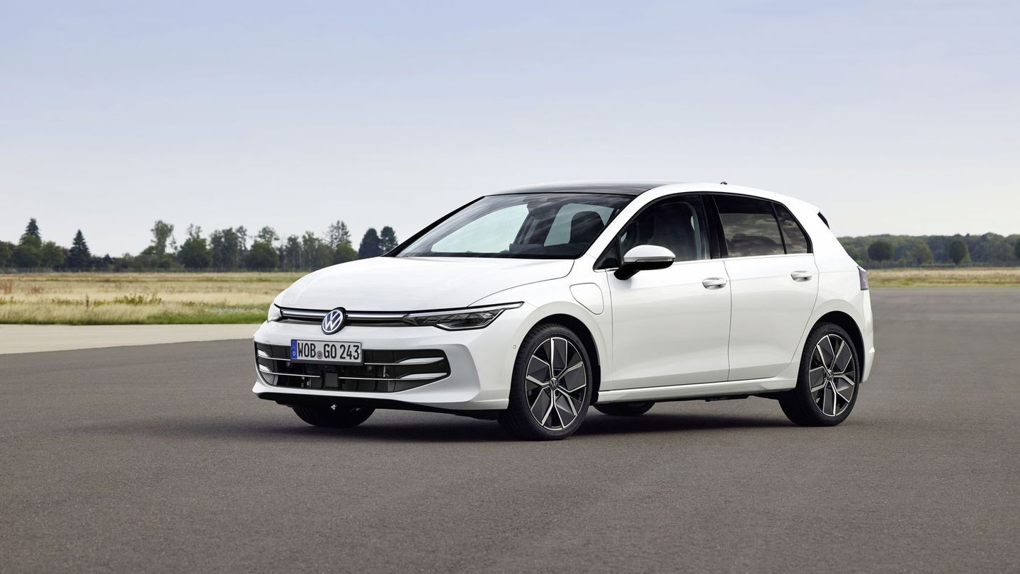 VW Golf 8 eHybrid