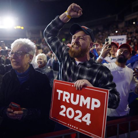 Ein Trump-Fan bei einer Wahlveranstaltung in New Hampshire