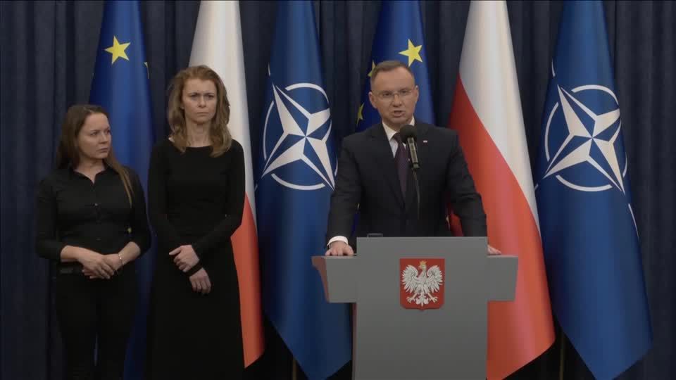 Video: Machtkampf in Polen: Präsident Duda begnadigt Ex-Minister Video: Machtkampf in Polen: Präsident Duda begnadigt Ex-Minister