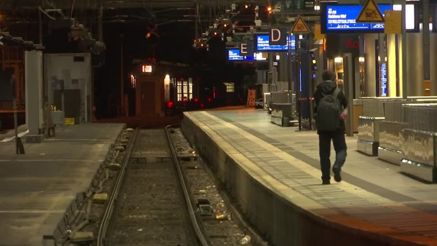 Video: Längster Bahnstreik der Geschichte hat begonnen