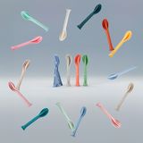 Sonderpreis "Online-Marktplatz für Hyänen"  Diesen Sonderpreis verleiht die Plagiarius-Jury an die E-Commerce-Anbieter Temu, Alibaba und Fruugo. Auf den Plattformen finden sich immer wieder minderwertige Kopien geschützter Produkte wie dem Besteck-Set des deutschen Design-Herstellers Koziol. Nach Hinweis auf den EU-weiten Designschutz würden die chinesischen Produkte zwar entfernt, von sich aus gingen die Plattformen aber nicht aktiv gegen die wiederkehrende Plagiate-Schwemme vor, kritisiert die Aktion Plagiarius.