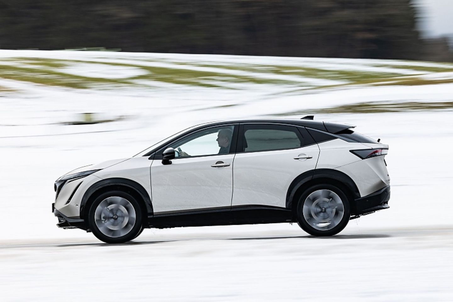 Nissan Ariya e-4orce Evolve+
