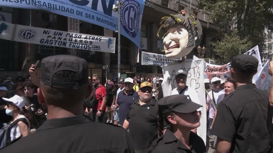 Video: Gegenwind für Argentiniens Präsident Milei - Gewerkschaften organisieren Streiks