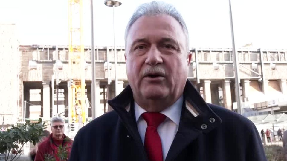 Lokführerstreik: "Nieten in Nadelstreifen": GDL-Chef Weselsky attackiert Bahnvorstand Lokführerstreik: "Nieten in Nadelstreifen": GDL-Chef Weselsky attackiert Bahnvorstand