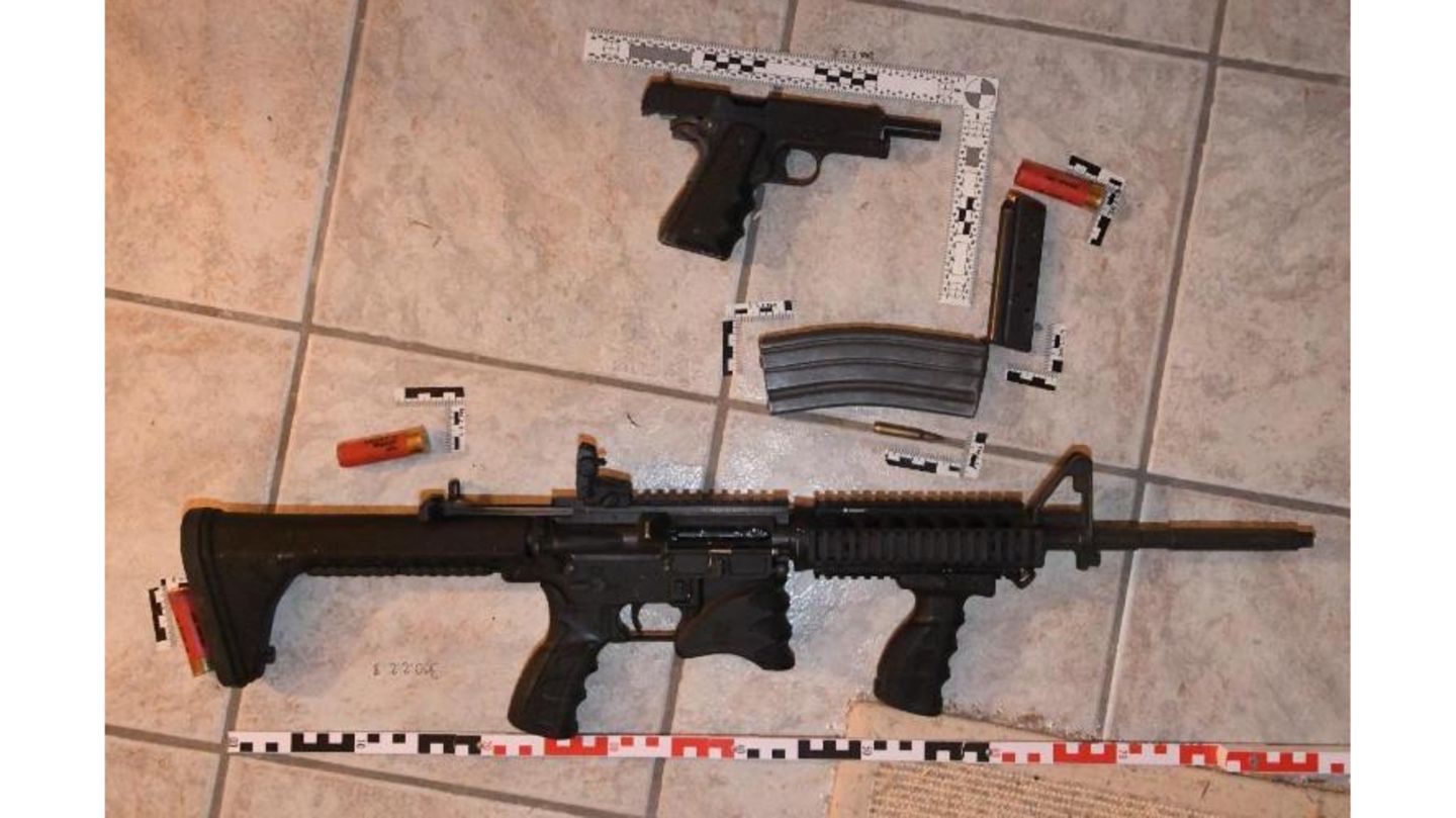 The Reichsbürger file: The police found these weapons, among other things, at Markus L.'s home The police found these weapons, among other things, at Markus L.'s home