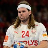 Rückraum: Mikkel Hansen  Der mittlerweile 36 Jahre alte Superstar hat es immer noch drauf. Hansen, der im linken Rückraum spielt, gehörte schon zum EM-Sieger-Team von 2012 und ist einer der größten Handballer aller Zeiten. Hansen spielt vielleicht nicht mehr ganz so oft, ist aber weiter einer der Führungsspieler der Dänen. 2011, 2015 und 2018 wurde er Welthandballer.