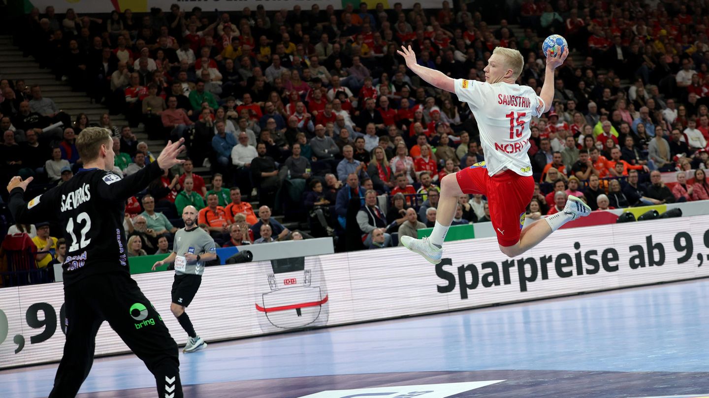 Kreisläufer: Magnus Saugstrup  Der Kreisspieler spielt als zentraler Angreifer wie Abwehrspieler eine wichtige Rolle bei den Dänen. Der Mann gewann erst im Sommer die Champions League mit dem SC Magdeburg.