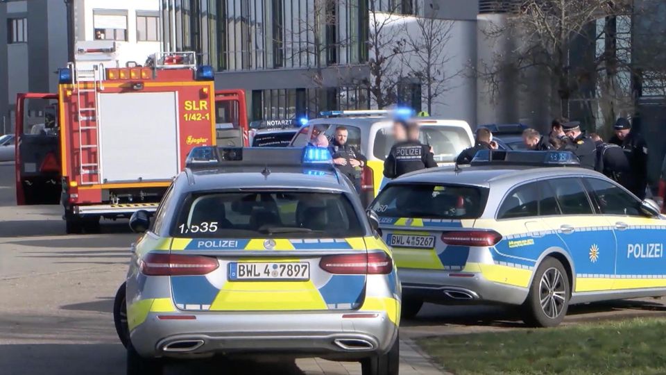 Schülerin getötet: St. Leon-Rot: Schüler nach Verfolgungsjagd festgenommen – Amtsgericht entscheidet über U-Haft