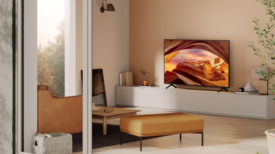 55 Zoll Fernseher Unter 1000 Euro Test Warentest testet große Fernseher und verrät, wie man über 1000 Euro